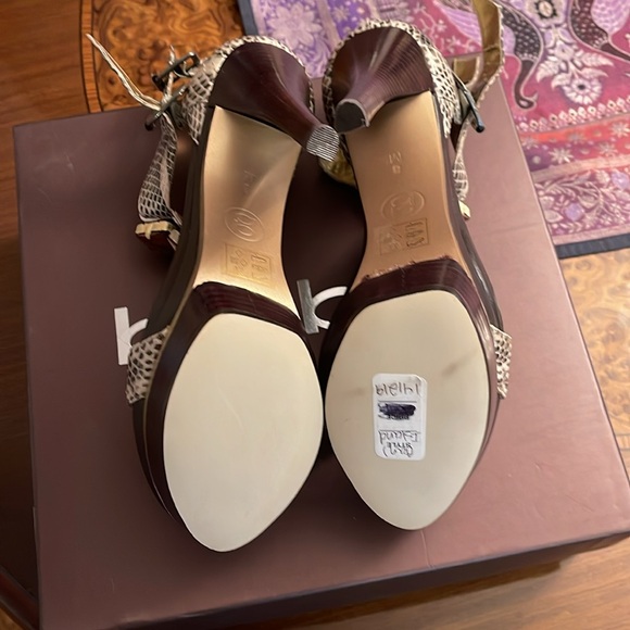 bebe platform shoes - Picture 8 of 15